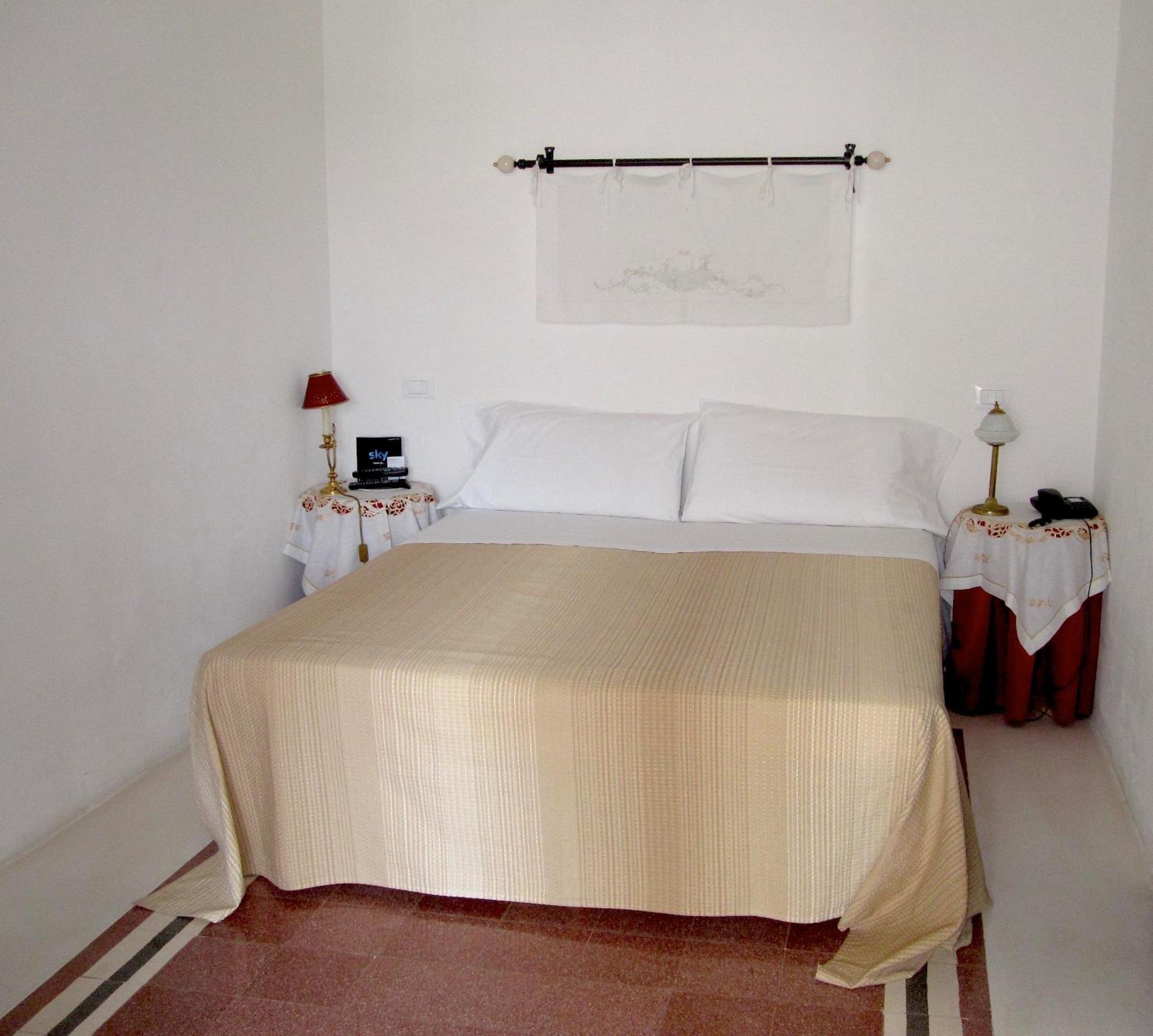Hotel Santa Marina Antica Foresteria Santa Marina Salina Exteriér fotografie
