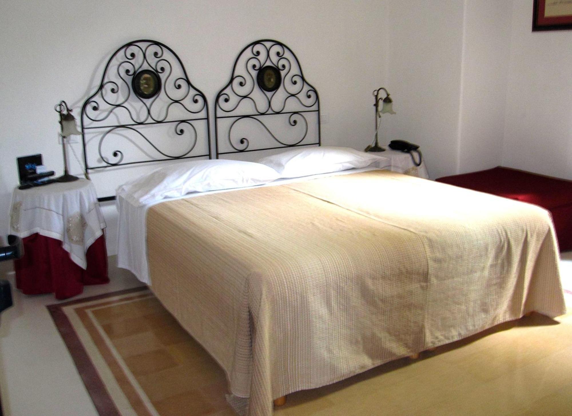 Hotel Santa Marina Antica Foresteria Santa Marina Salina Exteriér fotografie