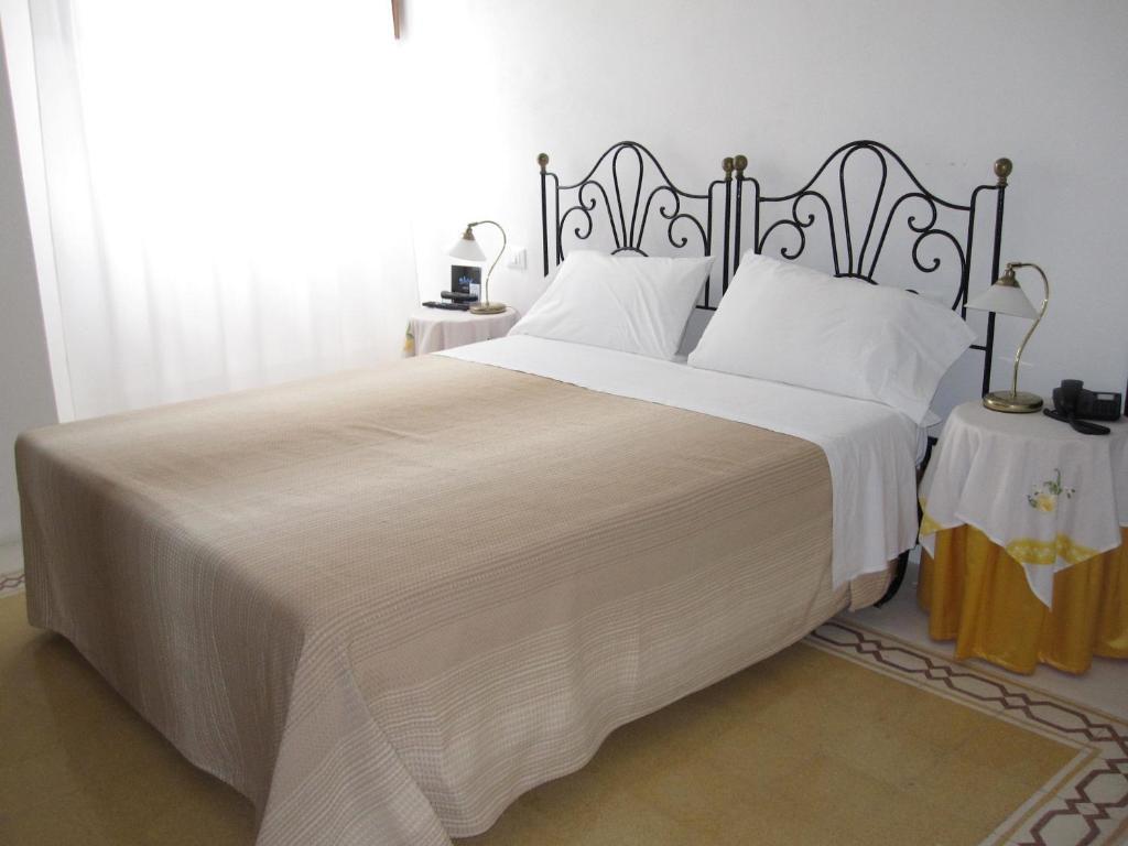 Hotel Santa Marina Antica Foresteria Santa Marina Salina Pokoj fotografie